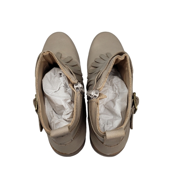 Marc Joseph | NIB Green Point Light Grey Nubuck Fringe Leather Ankle Booties 1 - Picture 7 of 14